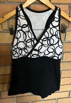 Lululemon Halter Tank Top Racerback White & Black Abstract V Neck Size 2-4 thumbnail 1