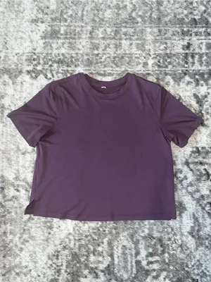 Lululemon Ultralight Waist-Length T-Shirt thumbnail 3