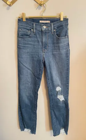 724 High-Rise Straight Crop Jeans thumbnail 1