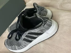adidas Swift Run J Shoes White/Black Size 5 thumbnail 4