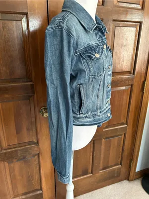 Levi's Original Trucker Denim Jacket Blue‎ Women's Size Medium M 70270-0038 thumbnail 3
