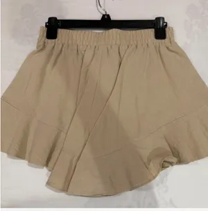 Tan and cream shorts #tan #cream thumbnail 2