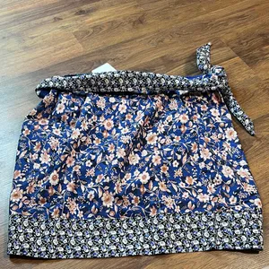 Fate Blue and Pink Floral Skirt thumbnail 4
