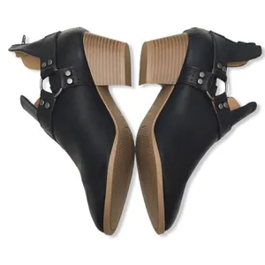 Qupid Black Pointed Toe Cut-out Ankle Booties thumbnail 5