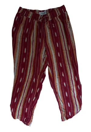 American Rag Red Striped Pull-On Capris thumbnail 1