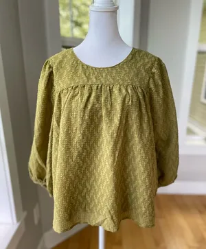 Ophelia Roe Olive Green Textured Flowy Blouse Top Size Medium NWT thumbnail 1