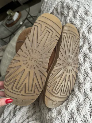 Chestnut Ugg Austrailia Classic Boots thumbnail 4