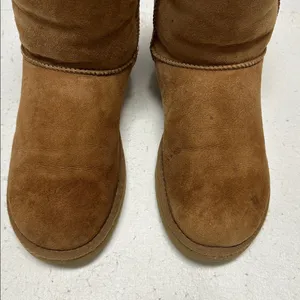 UGG Short Suede Chestnut Brown Boots 5825 size 8 thumbnail 3