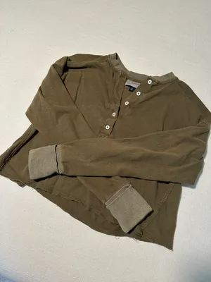Universal Threads Long Sleeve Crop Top thumbnail 3