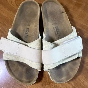 Birkenstock Womens 36 (5) Oita Sandals Shoes Antique White Suede Slide Comfort thumbnail 1