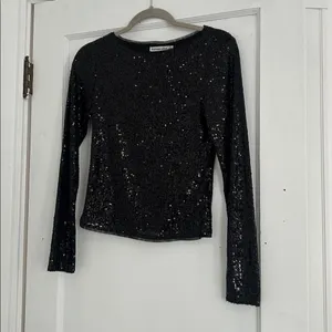 Abercrombie & Fitch Long-Sleeve Sequin Boatneck Top in Black- S thumbnail 4
