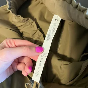 Lululemon Keep Moving Stretch High-Rise 7/8 Length Pant Olive Khaki Women's‎ 4 thumbnail 7