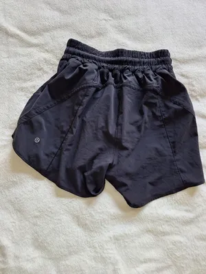 LULULEMON Black Hotty Hot Lined Running Shorts Women's Size 2 Inseam 4.5 thumbnail 2
