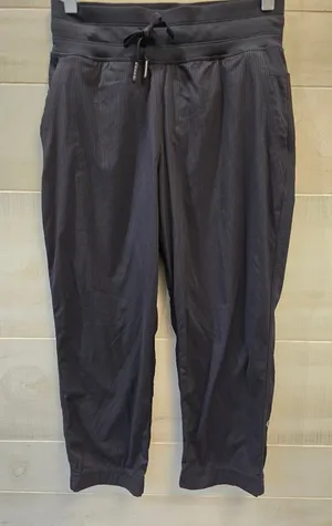 {2} Lululemon Dance Studio Crop Pant Black thumbnail 1