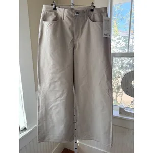 Lululemon EasyFive Low-Rise Classic Wide Pant Utilitech Twill Downtown Tan 32 thumbnail 2