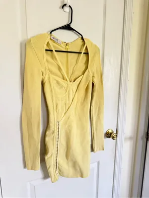 House of CB GIACOMINA Yellow Long Sleeve Bandage Dress With Hook & Eye Details thumbnail 5