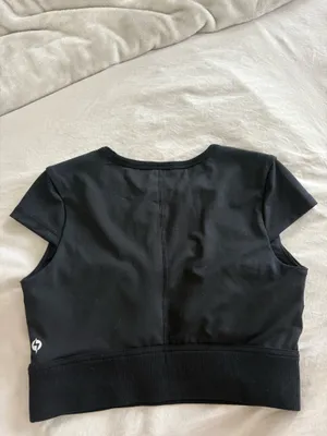 Black pop flex athletic top cropped Size M thumbnail 2
