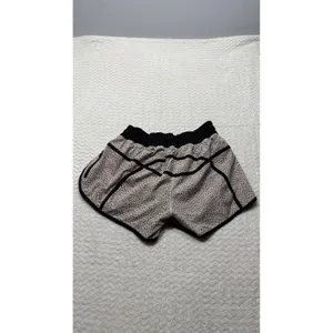 Lululemon Choose a Side Reversible Shorts Tan Black Animal Print Size 8 thumbnail 3