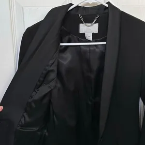 Women’s blazer with tailored fit thumbnail 5
