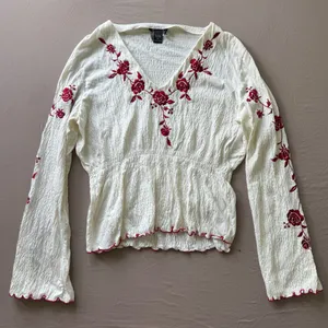 Y2K Era Moda International floral embroidered crinkle peasant blouse thumbnail 1