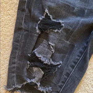 Jrs American Eagle Black jean shorts 26 thumbnail 2