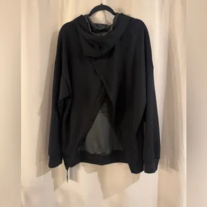 Women’s NWT Halara Hoodie with Open Back thumbnail 2
