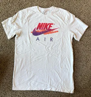 Nike T-Shirt thumbnail 1