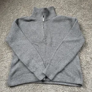 Old Navy Gray Knit Quarter Zip Sweater Size Small thumbnail 1
