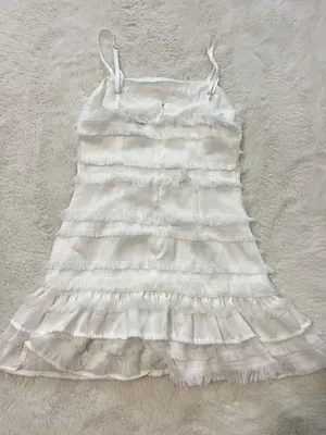 Dress thumbnail 2