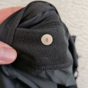 Lululemon Unlined Run Shorts Black Size 8 Activewear Midi Workout Running thumbnail 4