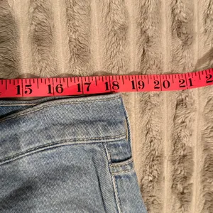 Old Navy Slouchy Straight Leg Jeans Womens 10 Light Wash Mid Rise Button Fly thumbnail 5
