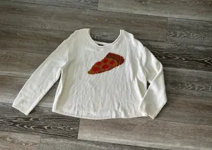 BDG Urban Outfitters Sz L Woman’s Sweater w Pizza Slice Design Cute! thumbnail 2