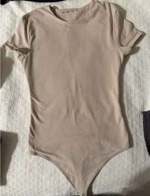 Nude Bodysuit Abercrombie thumbnail 1