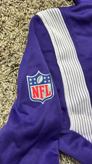 Nike Women’s Therma-Fit Minnesota Vikings Hoodie thumbnail 4