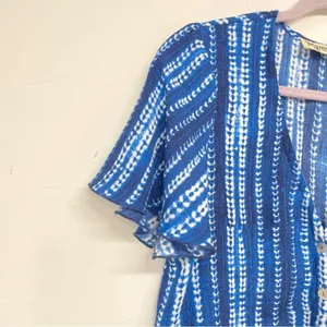 Show Me Your Mumu Blue Tie Dye Flutter Sleeve Button Down Blouse Womens S Casual thumbnail 3