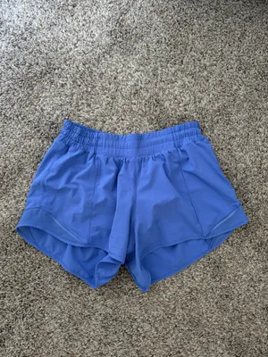 Lululemon Hotty Hot Low Rise 4” Short thumbnail 2