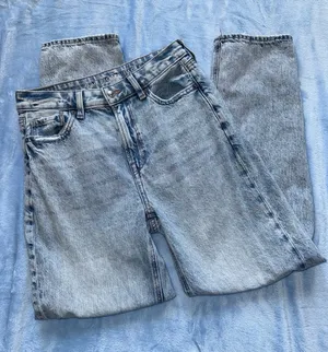 American Eagle Mom Straight Jeans Distressed thumbnail 1