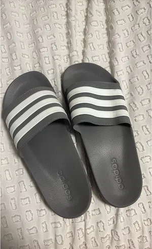 Adidas Shoes thumbnail 1