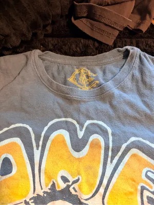 Vintage-Style 'One Love' Graphic Tee in Light Blue with Yellow & Green Print thumbnail 3