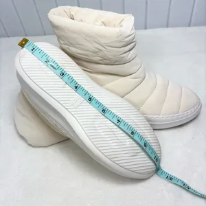 Gentle Souls by Kenneth Cole Cream Quilted Rosette Puff‎ Booties Size 7.5 thumbnail 8