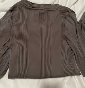 American Eagle Outfitters Long Sleeve thumbnail 3