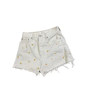 PacSun Daisy Embroidered‎ Ultra High Waisted Vintage Denim Shorts Sz 26 thumbnail 3