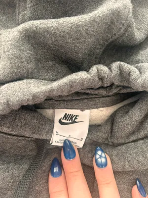 Hoodie thumbnail 3