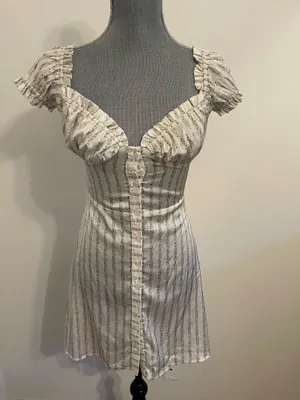 With Jean Mini Dress Floral. Size Small  thumbnail 7
