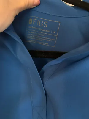 Figs Scrub top thumbnail 3
