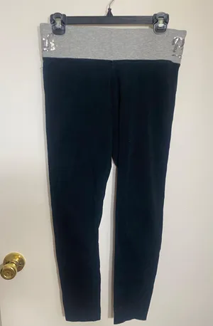 Yoga Pants Size M thumbnail 1
