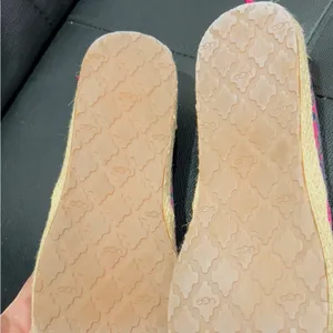 UGG women’s flats shoes size 9.5 like new thumbnail 10