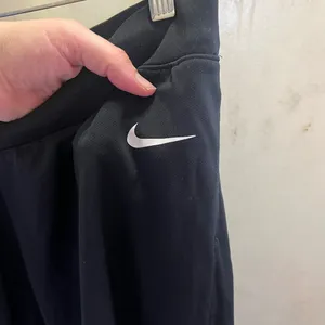 Nike XL black elastic bicycle shorts thumbnail 4