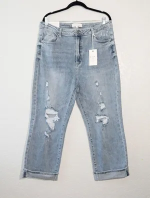 Risen NWT High Rise Distressed Boyfriend Medium Wash Jeans Size 2XL thumbnail 3