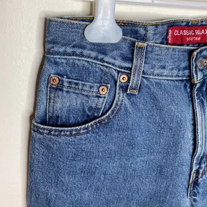 Levi’s 550 Classic relaxed 100% cotton rigid denim light wash jeans sz 6 thumbnail 5